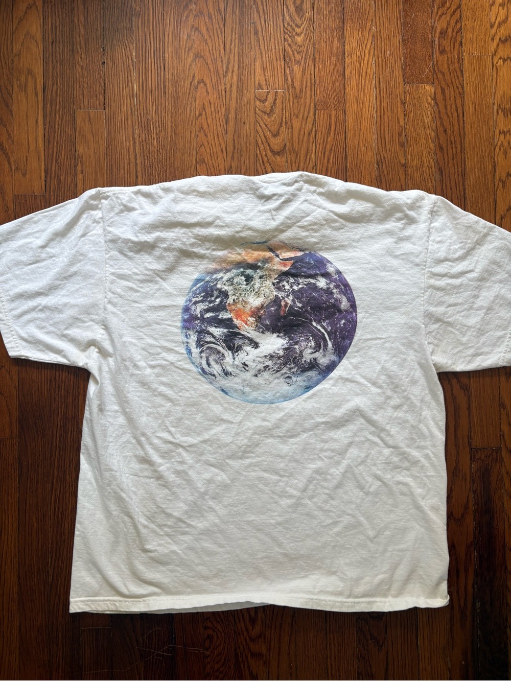 Vintage White Graphic Mother Earth Print Men's T-Shirt